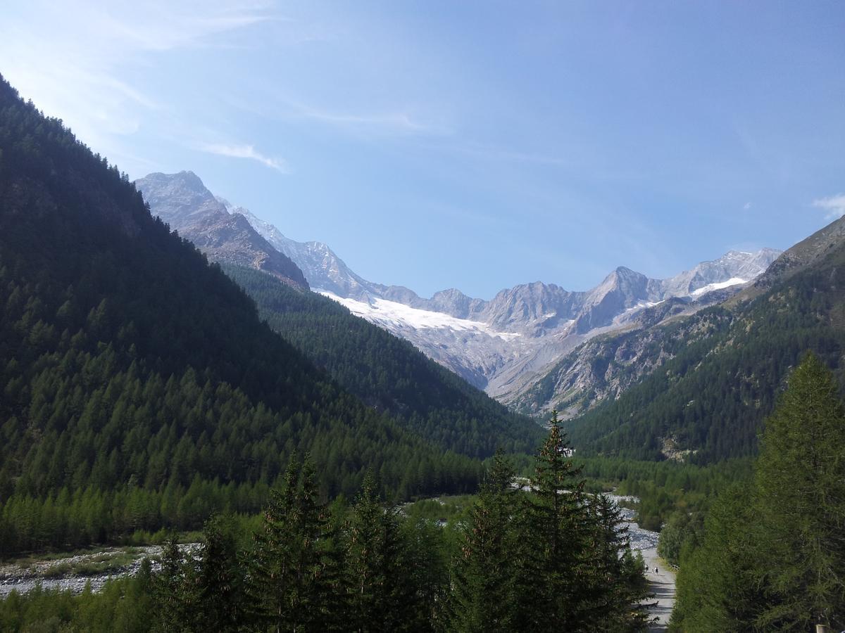 Hotel Gembro Chiesa in Valmalenco Exterior photo